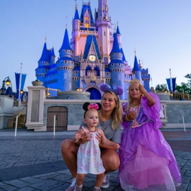 Een bezoek aan Disney World Orlando met kinderen is magisch, maar ook een uitdaging. Wij delen tips over tickets, parken, vervoer en hotels, plus onze eigen ervaring. Zo ben je goed voorbereid en haal je alles uit je Disney-reis.