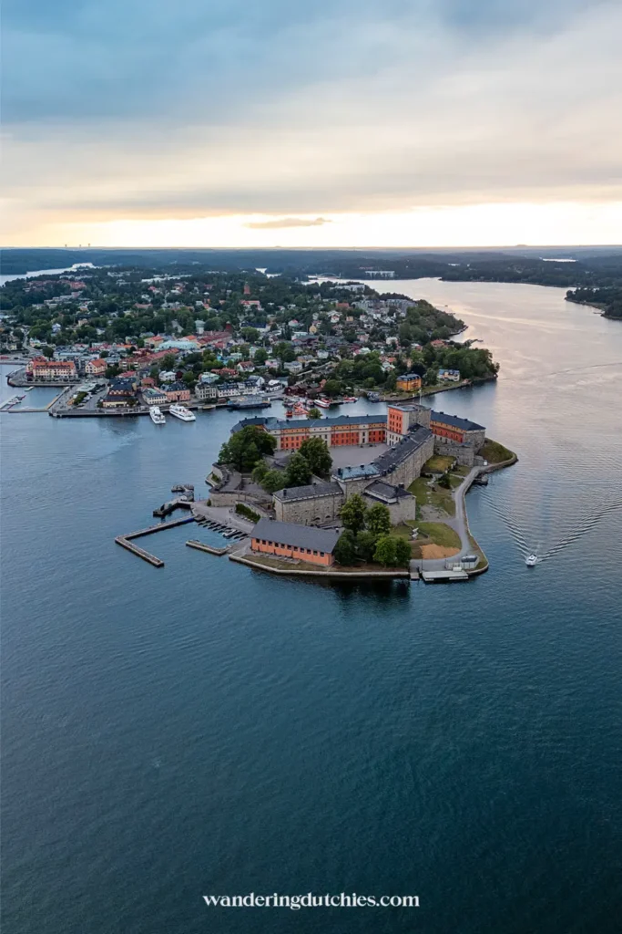 Kastellet, een fort aan het water in de archipel bij Vaxholm, Zweden