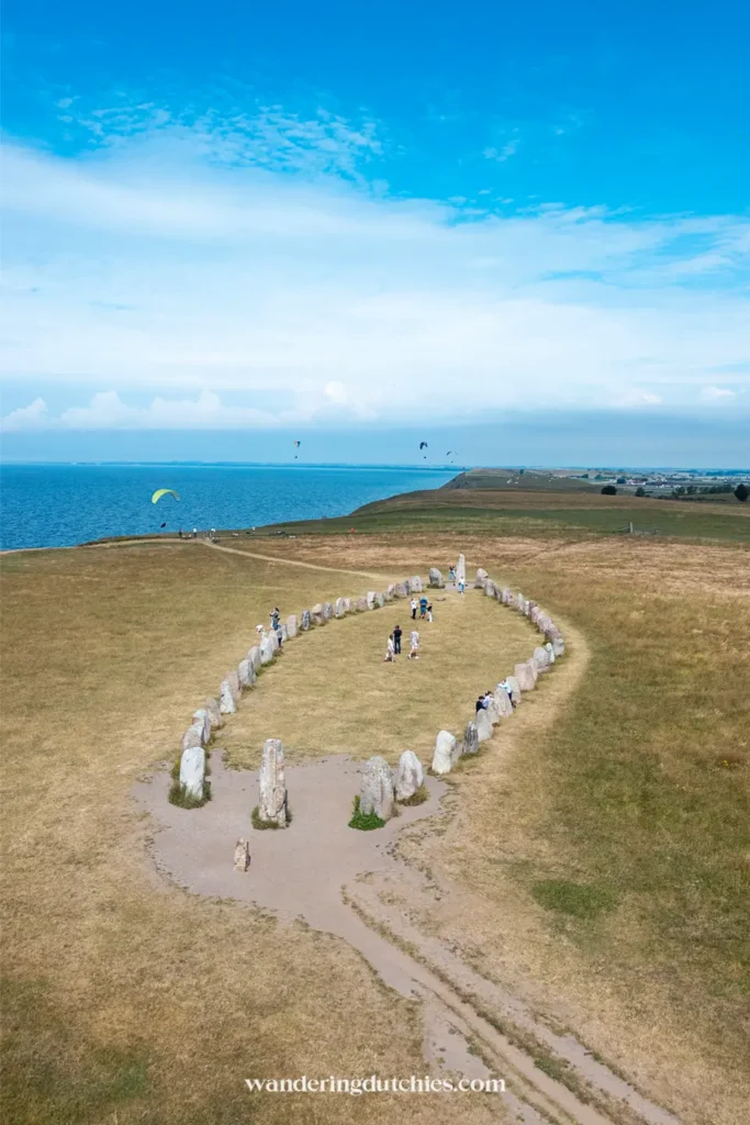 Ales Stenar stenen schip bij Kåseberga aan de kust van Zuid-Zweden tijdens een roadtrip
